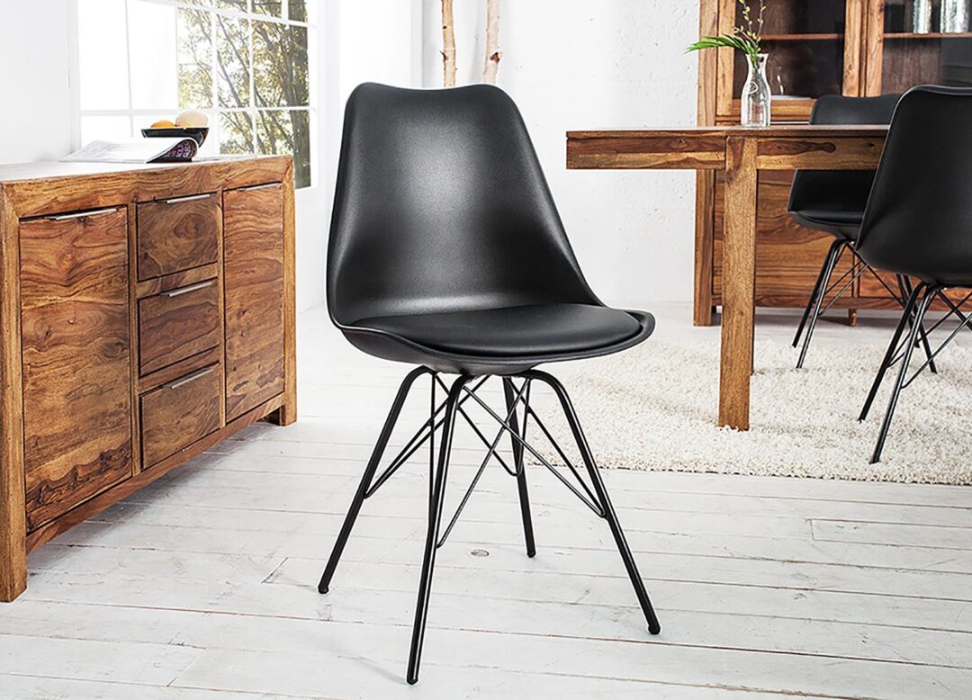 Chaises salle à manger noires