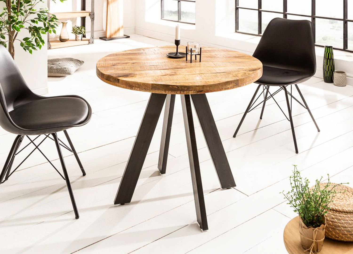 Petite table à manger ronde en bois design