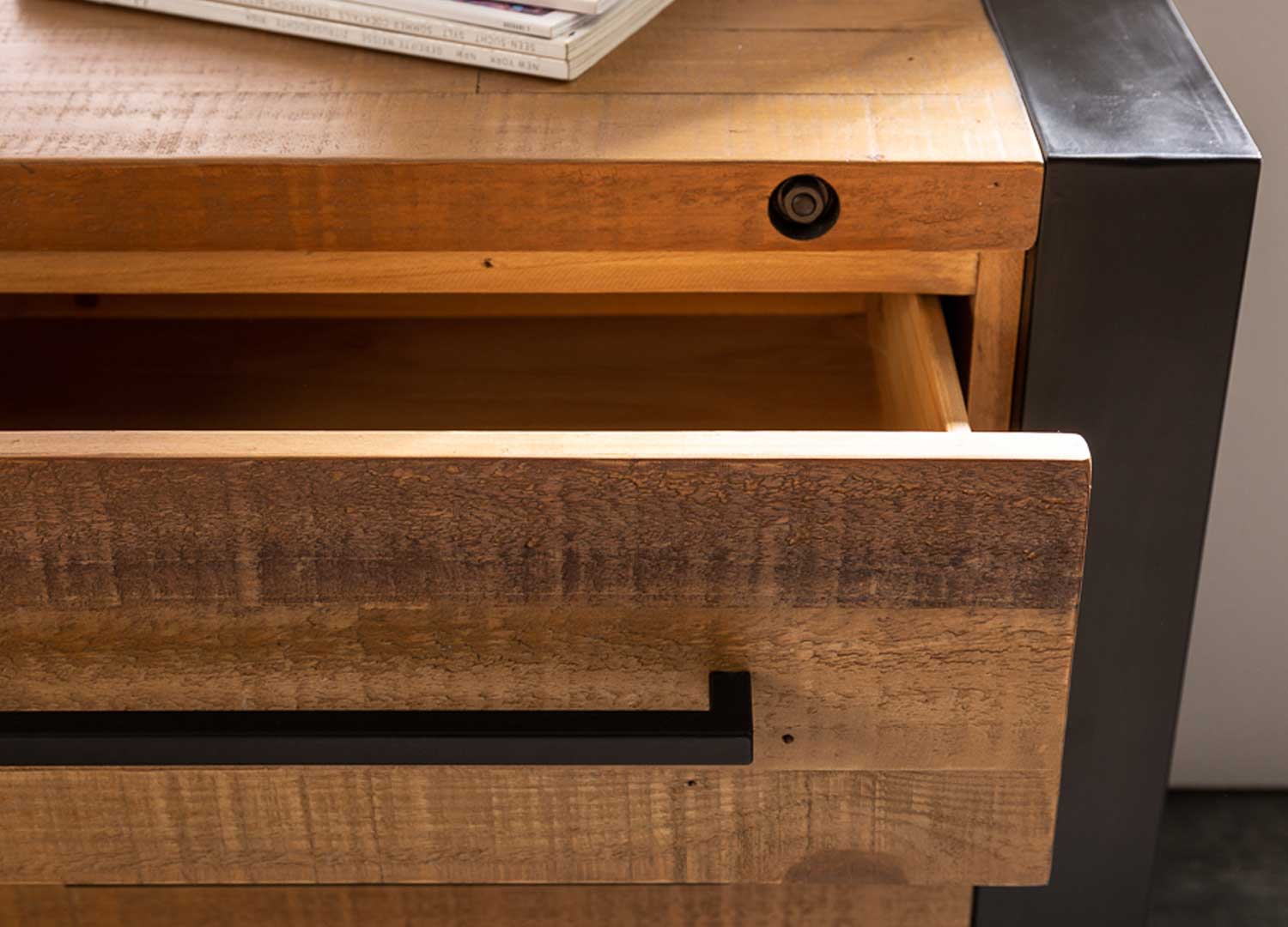 tiroir du buffet style industriel