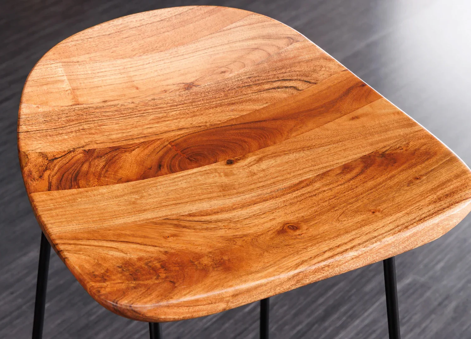 assise courbee en bois dacacia
