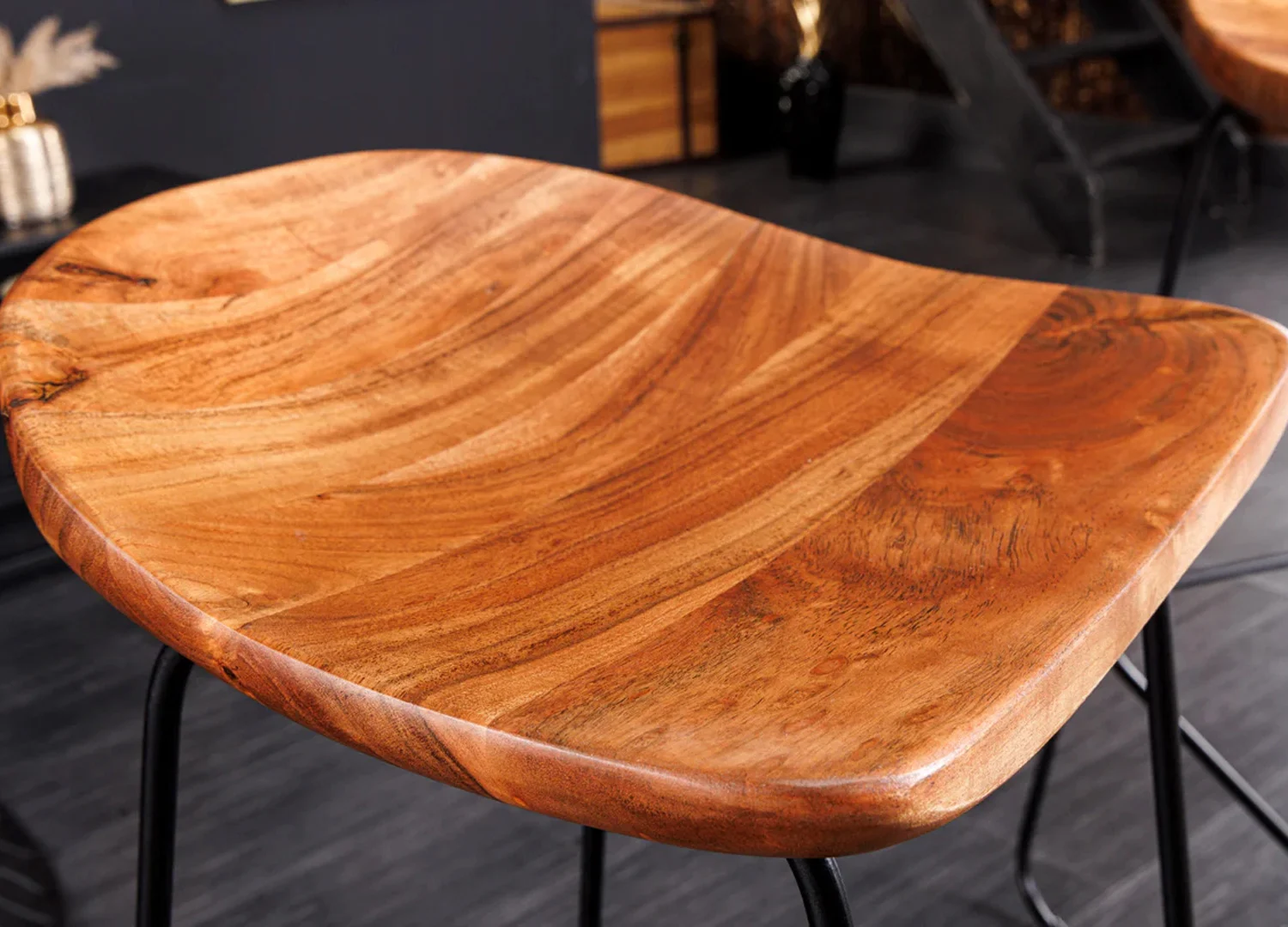 tabouret de bar en bois massif