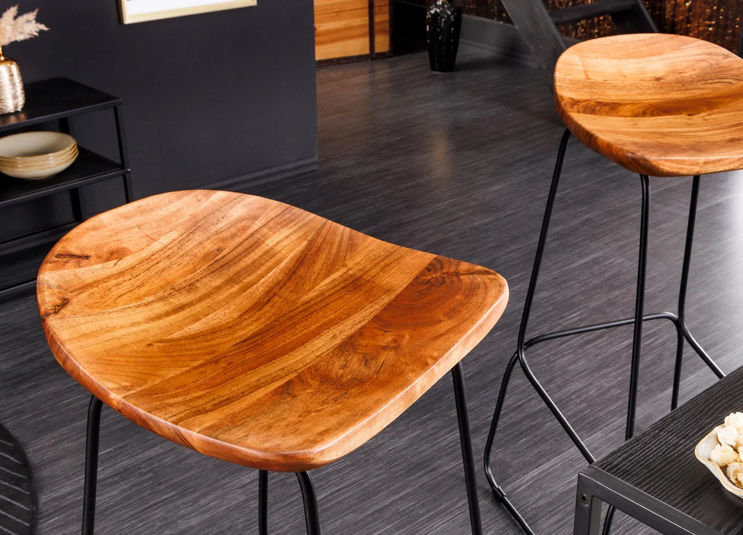 tabouret en acacia
