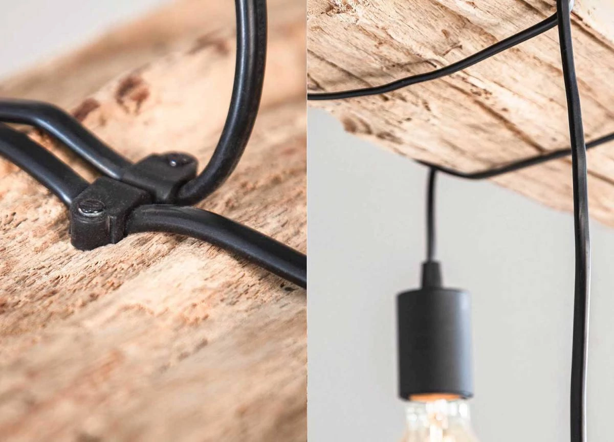 Gros plan luminaire en bois massif