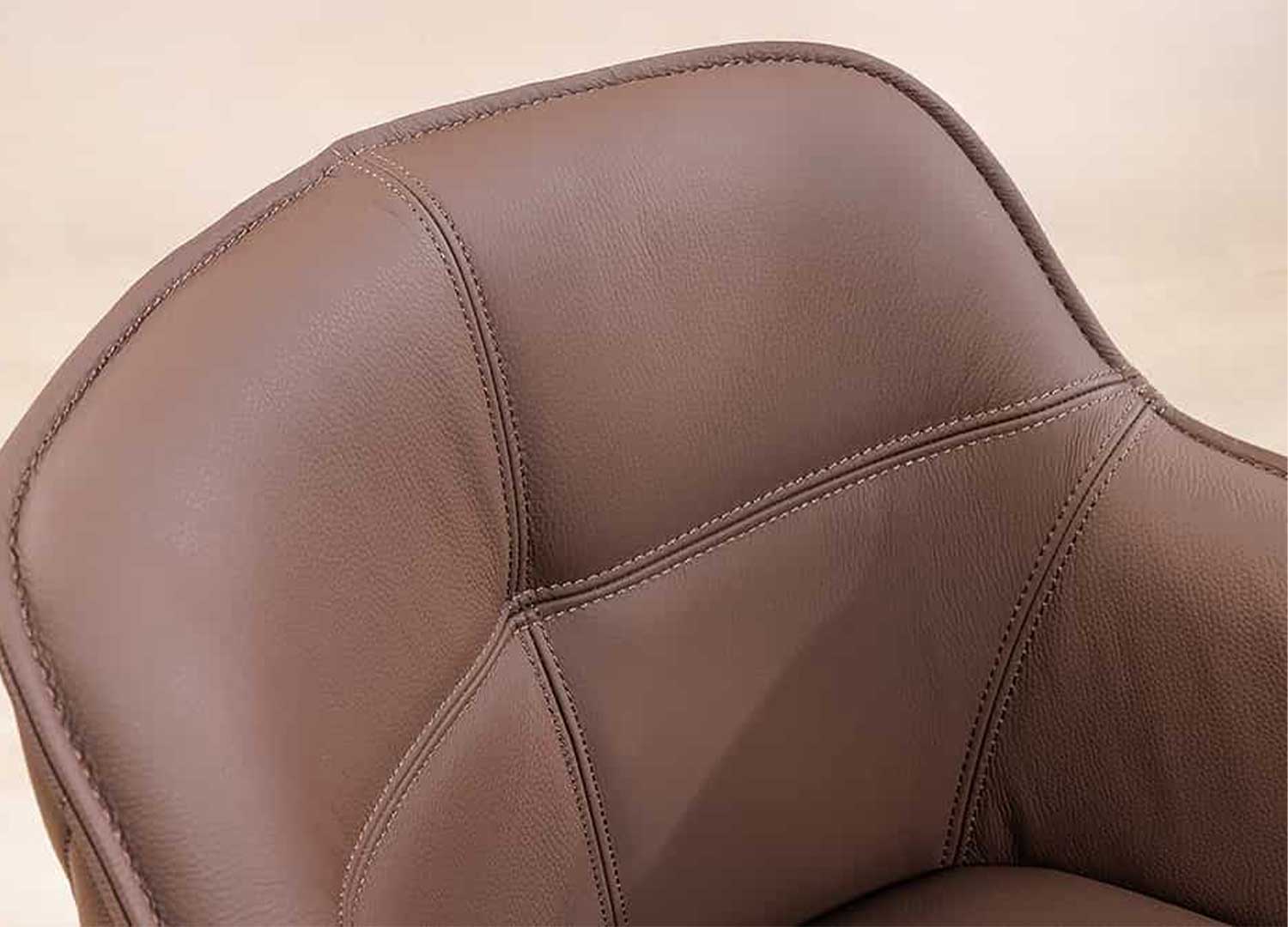 dossier design en cuir marron